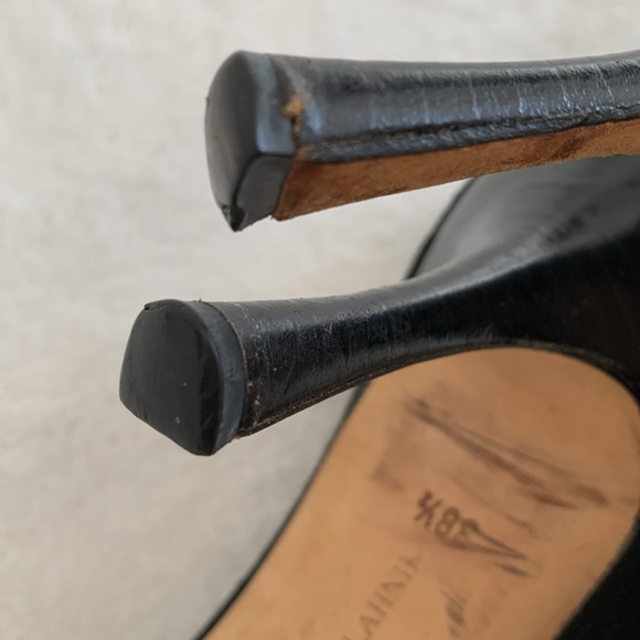 Manolo Blahnik black suede open toe pumps - Picture 10 of 17